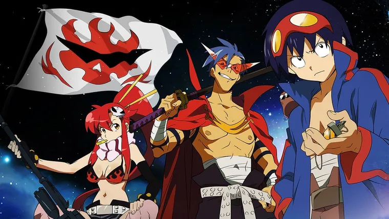Yoko con su rifle, Kamina con la espada al hombro, Simon con su taladro colgado del cuello, la bandera del equipo Gurren ondeando y un cielo estrellado.